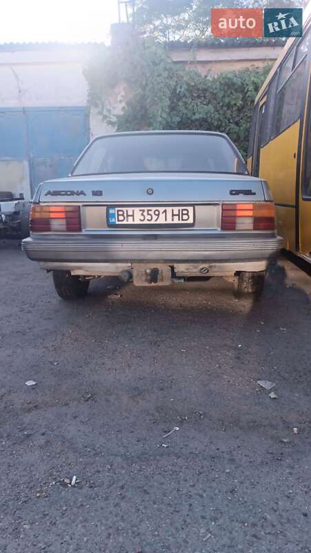 Седан Opel Ascona 1984 в Одессе