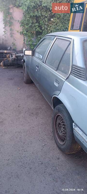Седан Opel Ascona 1984 в Одессе