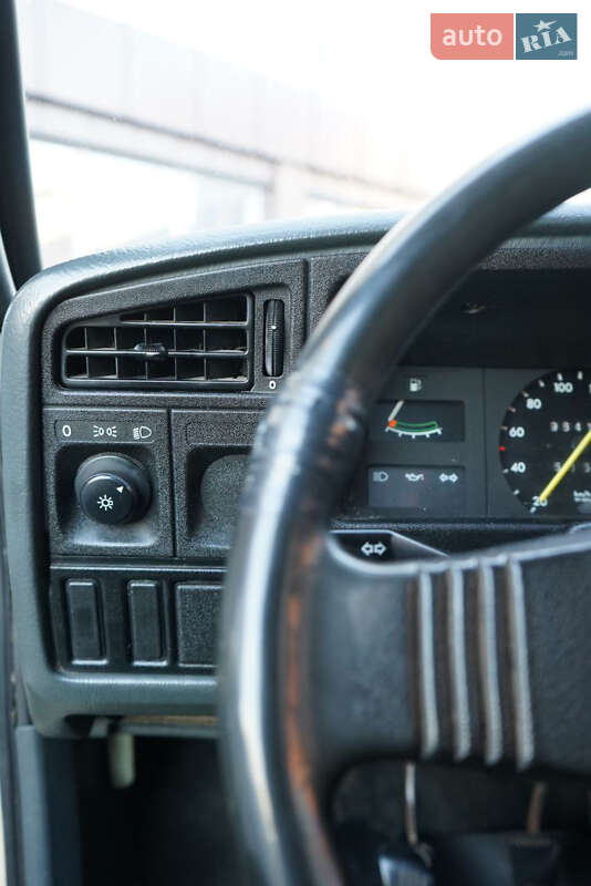 Седан Opel Ascona 1983 в Ивано-Франковске