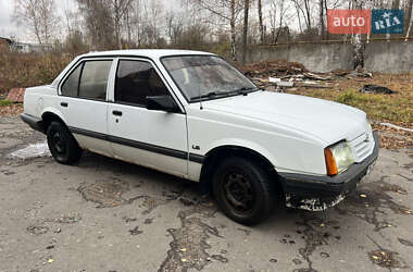 Седан Opel Ascona 1988 в Червонограде