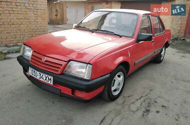 Седан Opel Ascona 1986 в Хмельницком