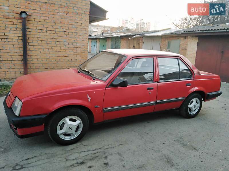 Седан Opel Ascona 1986 в Хмельницком