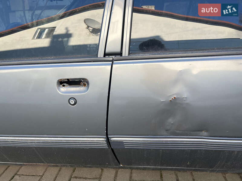 Седан Opel Ascona 1986 в Львове