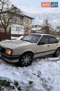 Седан Opel Ascona 1983 в 