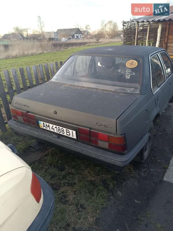 Седан Opel Ascona 1985 в Романове