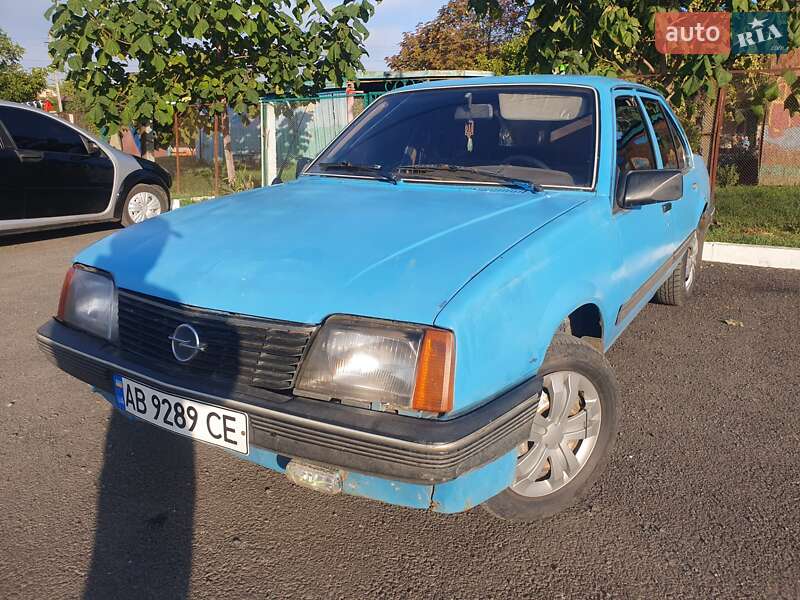 Opel Ascona 1986