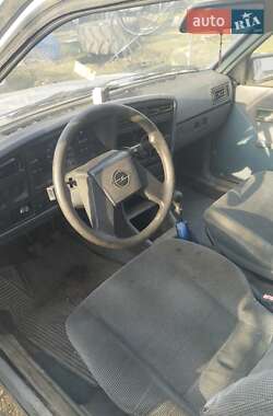 Хэтчбек Opel Ascona 1986 в 