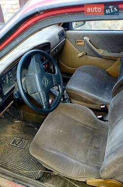 Седан Opel Ascona 1988 в 