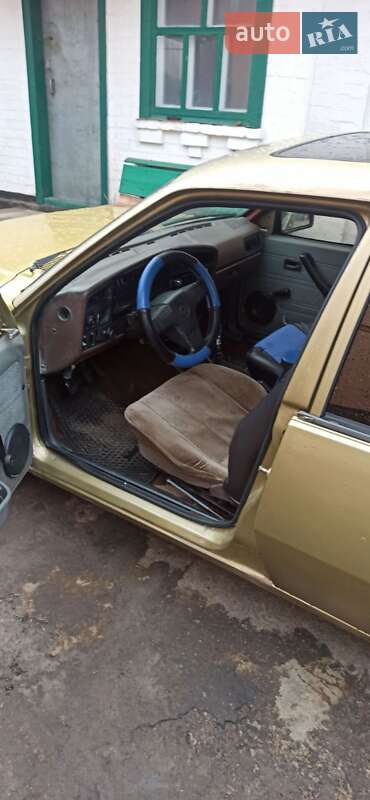Седан Opel Ascona 1988 в Білій Церкві