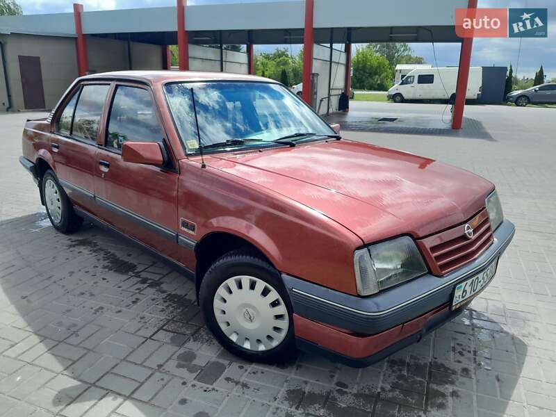 Седан Opel Ascona 1987 в Владимире