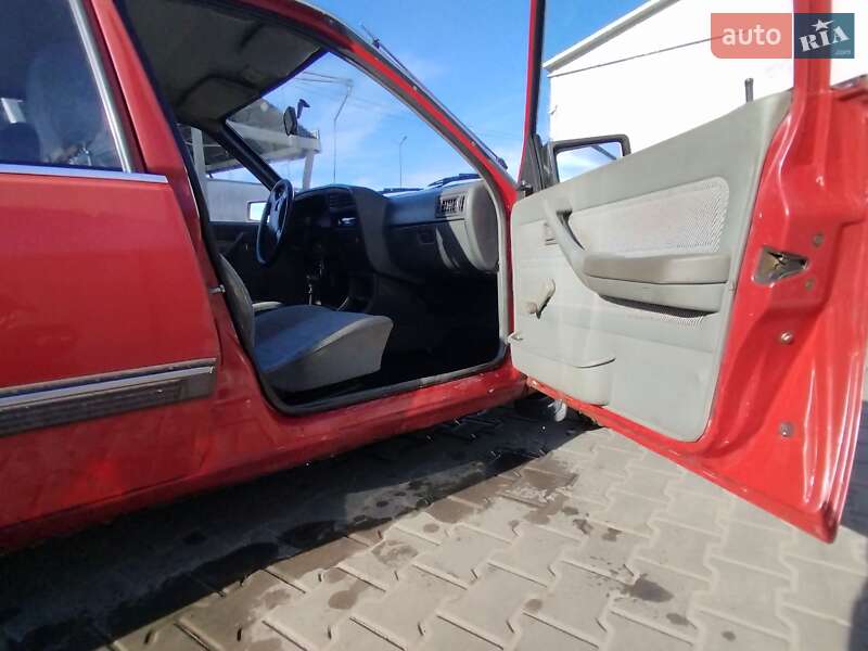 Listing photo 8