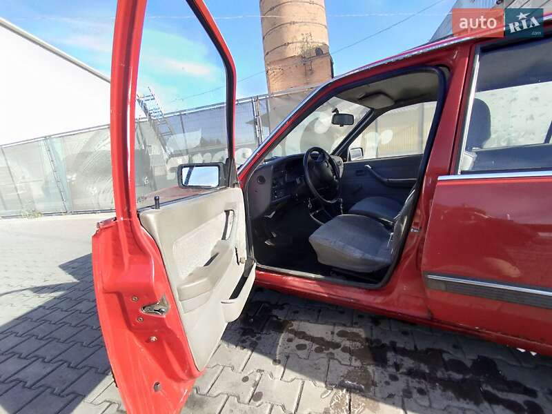 Listing photo 13