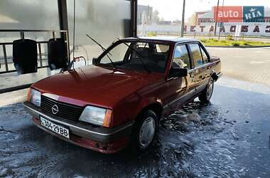 Седан Opel Ascona 1985 в Житомире