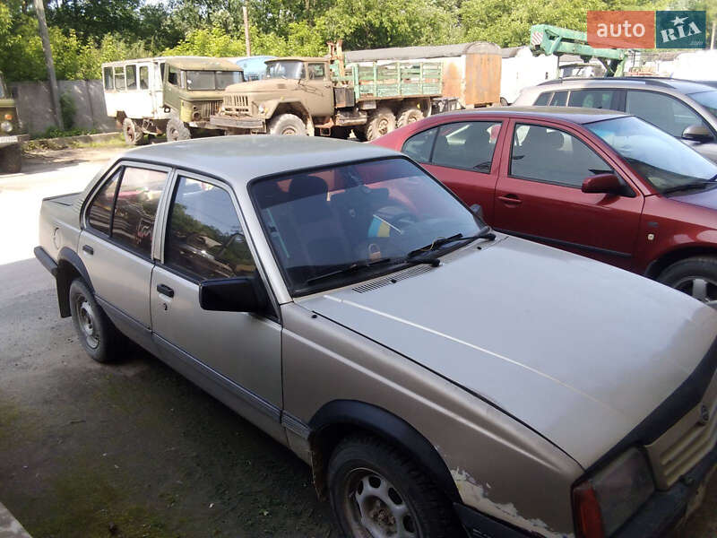 Седан Opel Ascona 1987 в Львове