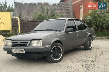 Седан Opel Ascona 1988 в Шепетівці