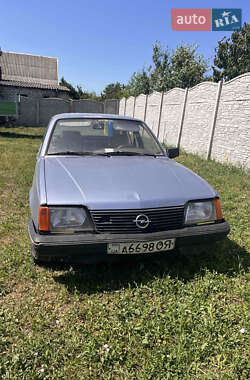 Хетчбек Opel Ascona 1987 в Овідіополі