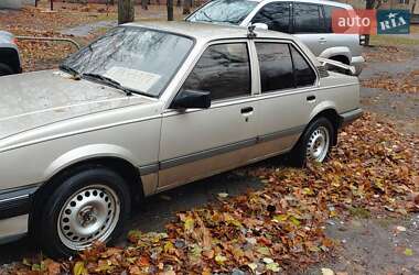 Седан Opel Ascona 1986 в 