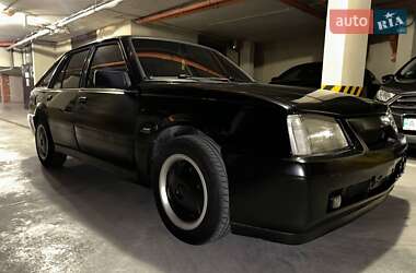 Хэтчбек Opel Ascona 1982 в 