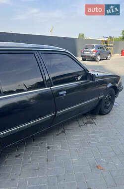 Хэтчбек Opel Ascona 1986 в 