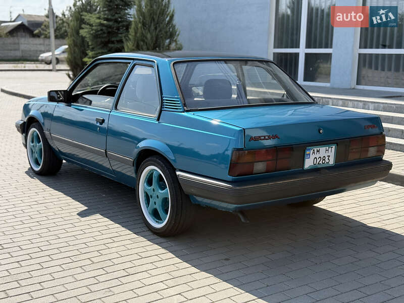 Купе Opel Ascona 1987 в Житомирі