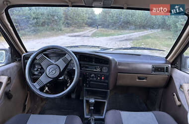 Седан Opel Ascona 1986 в 