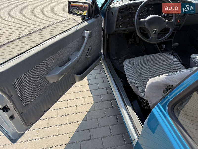 Купе Opel Ascona 1987 в Житомире