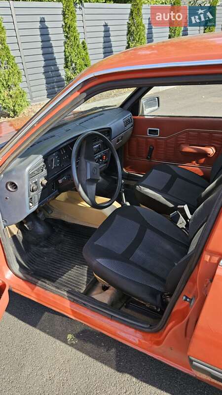 Седан Opel Ascona 1982 в Черкассах