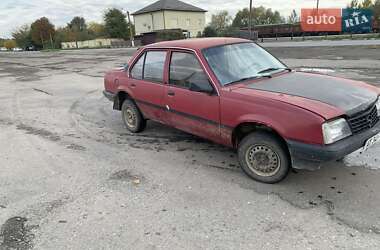 Седан Opel Ascona 1987 в Калуше