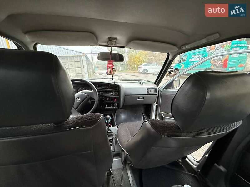 Седан Opel Ascona 1984 в Виннице