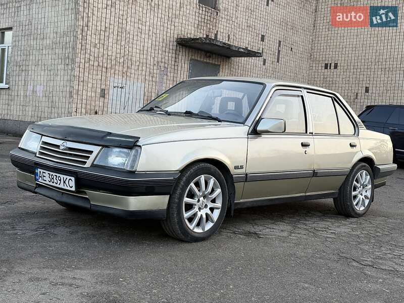 Opel Ascona 1988