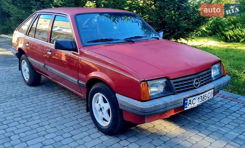 Opel Ascona 1986