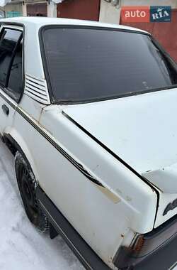 Седан Opel Ascona 1988 в Ивано-Франковске
