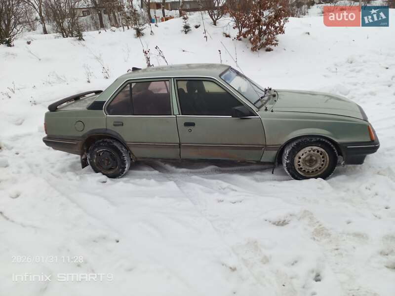 Седан Opel Ascona 1982 в Ніжині