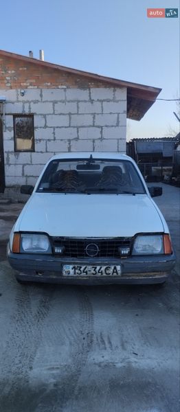 Седан Opel Ascona 1986 в Сумах фото Седан Opel Ascona 1986 в Сумах