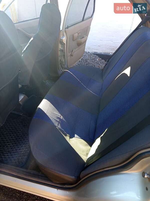 Седан Opel Ascona 1988 в Виннице