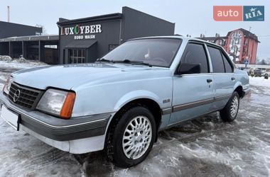 Седан Opel Ascona 1986 в Дрогобыче