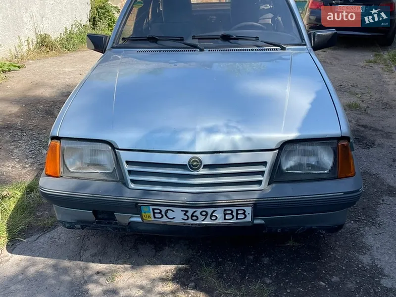 Opel Ascona 1987 VIN W0L000084H6047367 фото оголошення 2 з 46