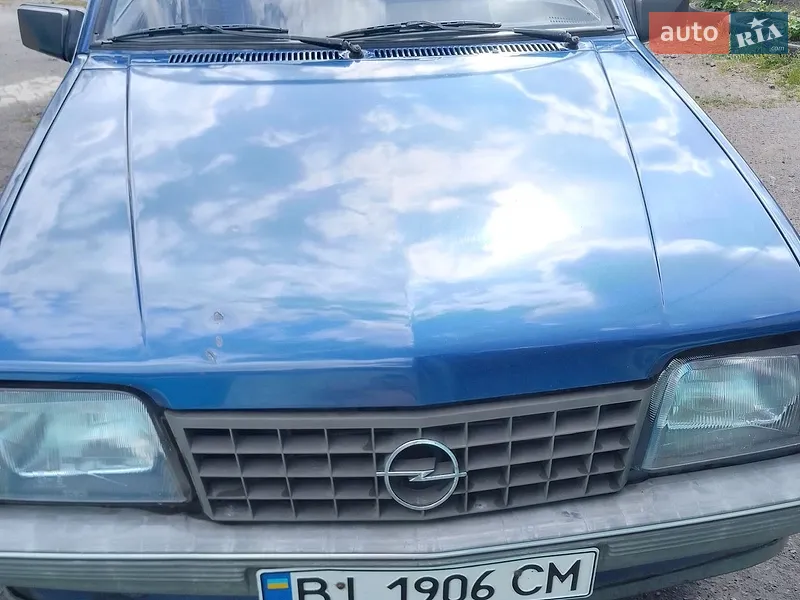 Opel Ascona 1986