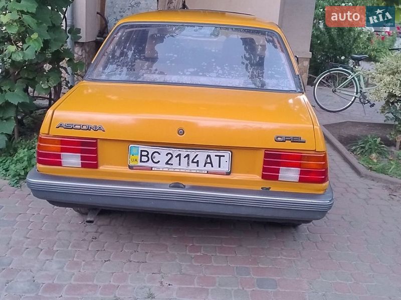 Седан Opel Ascona 1986 в Добротворе