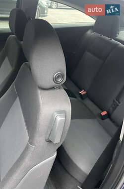 Хэтчбек Opel Astra GTC 2008 в 
