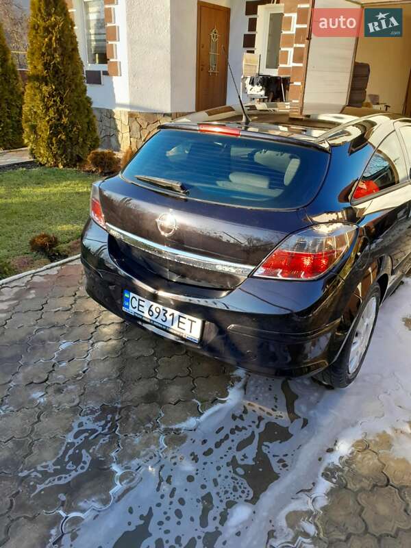 Хетчбек Opel Astra GTC 2009 в Стрию
