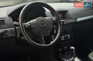 Хетчбек Opel Astra GTC 2007 в Львові