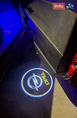 Хетчбек Opel Astra GTC 2007 в 