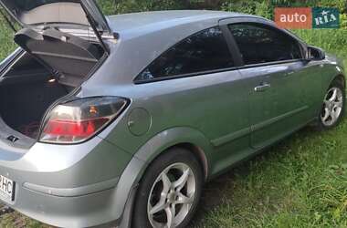 Хэтчбек Opel Astra GTC 2006 в 