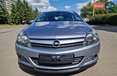 Хэтчбек Opel Astra GTC 2006 в 