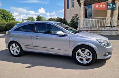 Хэтчбек Opel Astra GTC 2006 в 