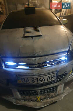 Хэтчбек Opel Astra GTC 2007 в 