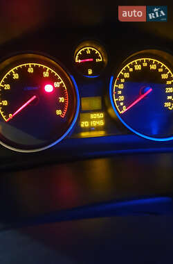 Хэтчбек Opel Astra GTC 2007 в 