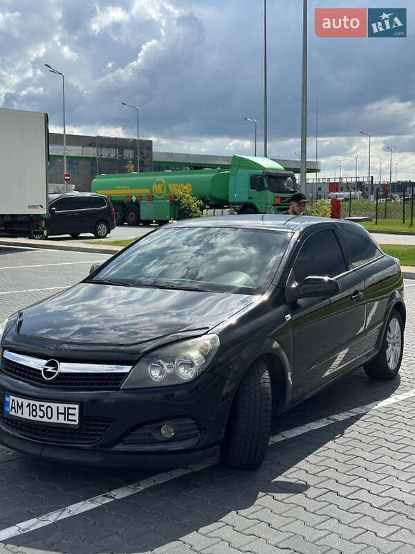 Хэтчбек Opel Astra GTC 2007 в Житомире