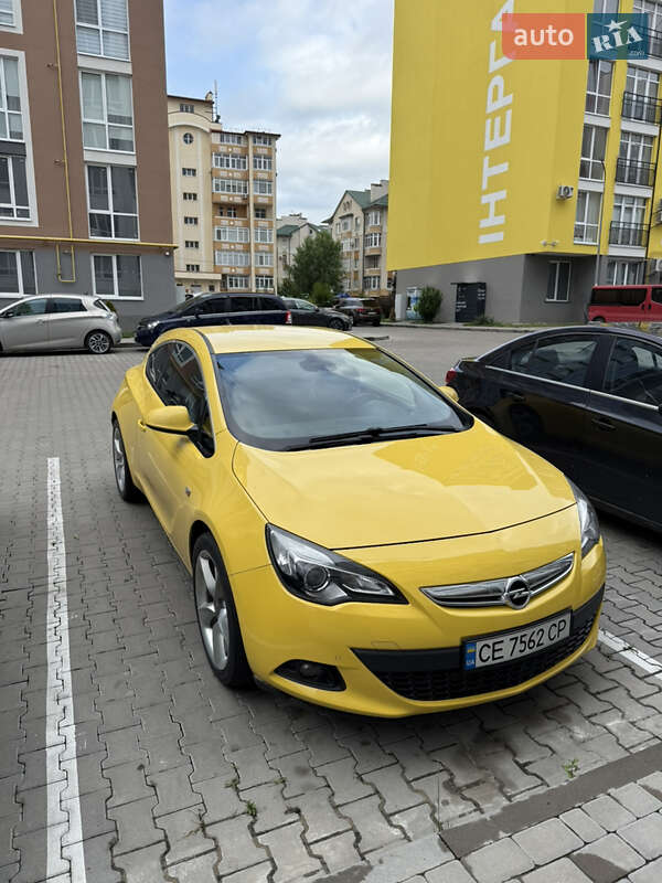 Opel Astra GTC 2012